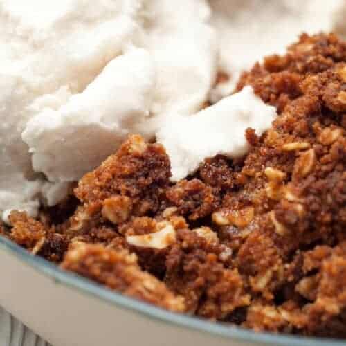 The best vegan Apple Crisp recipe