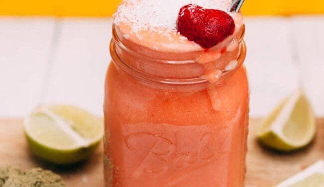 Mango Strawberry Detox Smoothie Recipe - 10 minutes