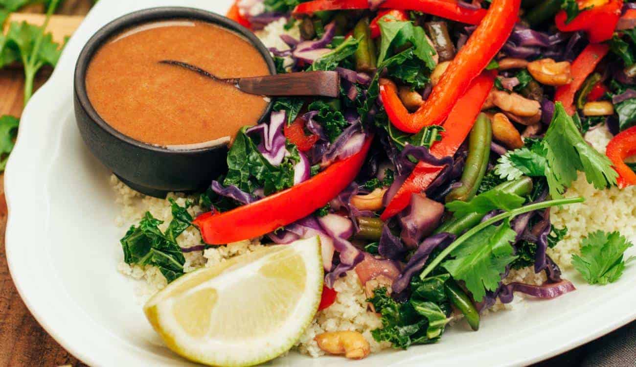 Stir-fry with cauliflower rice (30 minutes!) Recipe