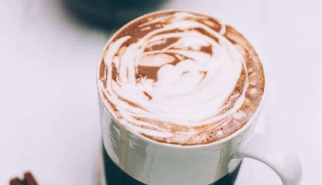 Simple hot chocolate with cashew vanilla cream (vegan, lactose free) recipe