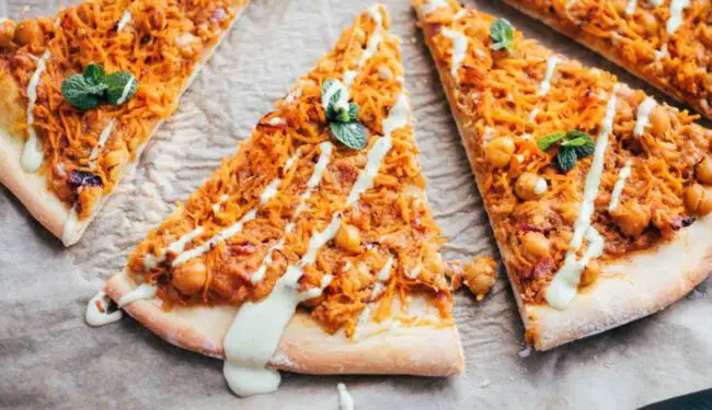 crispy tandoori chickpeas spelt pizza recipe