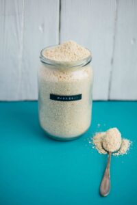 Veganen Parmesan selber machen Rezept