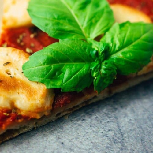 Simple Pizza Mozzarella (vegan) recipe