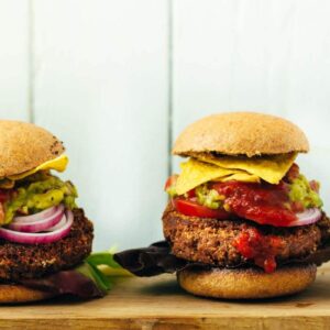 Vegan "Tex Mex" burger with homemade guacamole recipe