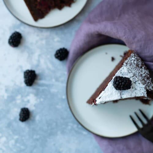 vegan blackberry chocolate cake recipe (gluten free) 1-Bowl