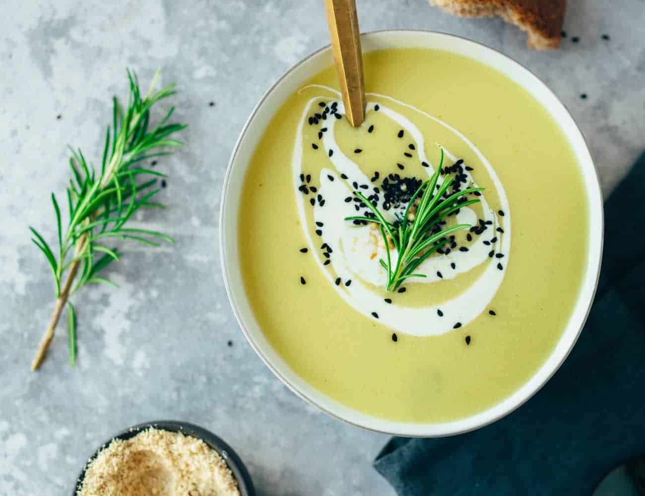 Potato leek soup vegan recipe