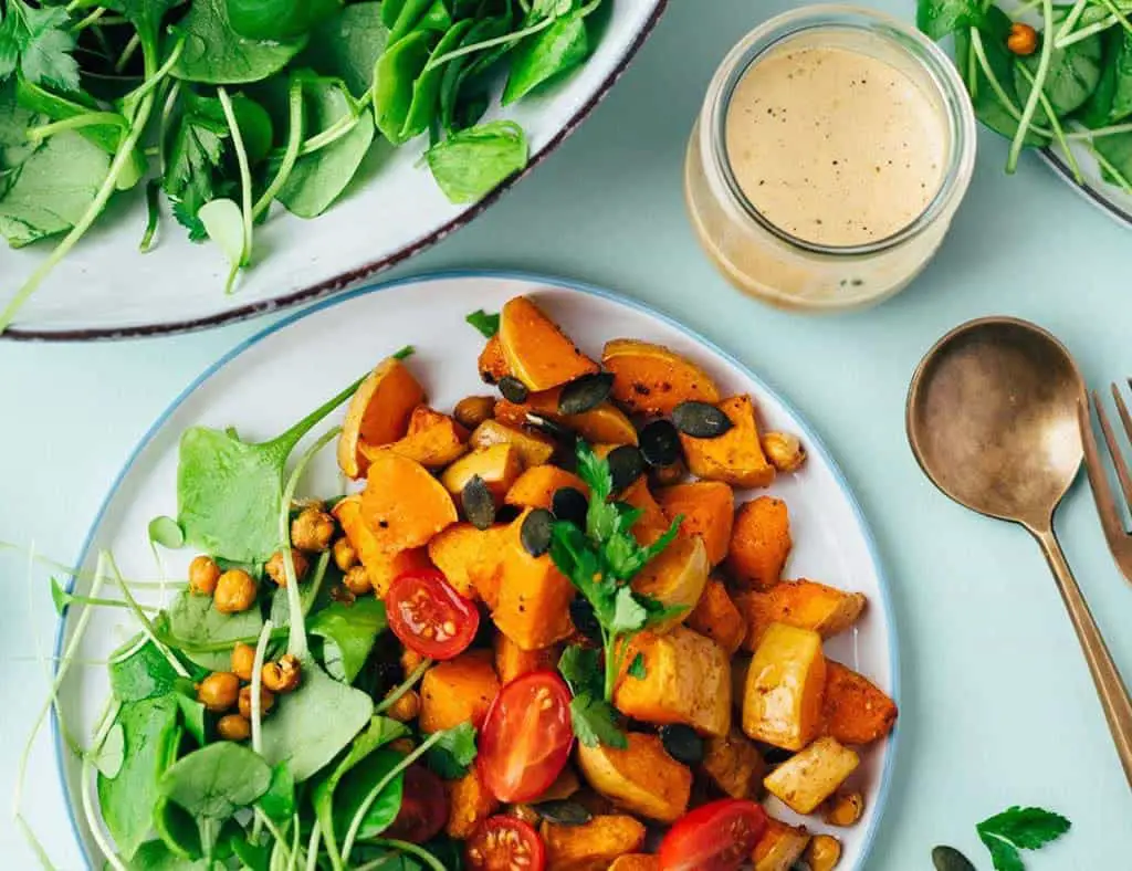 Salad with pumpkin, chickpeas and tahini dressing recipe