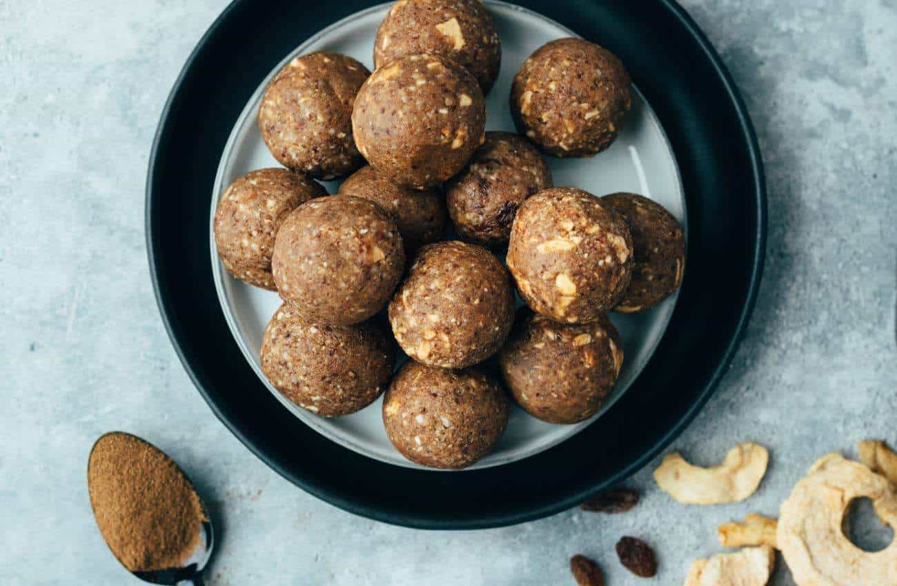 Bliss Balls Baked Apple Style (15 minutes)