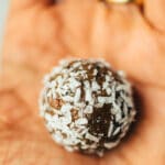 Energy Balls with walnuts and cinnamon (15 minutes)