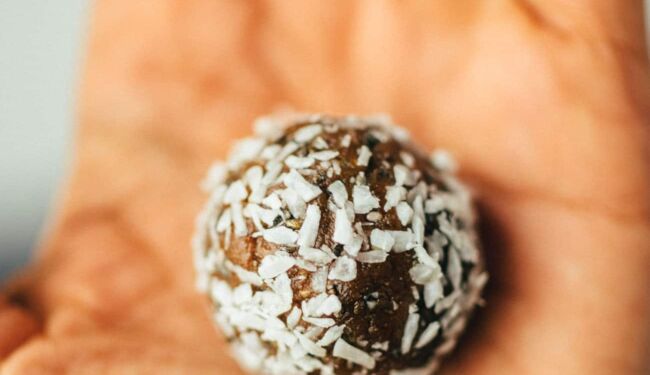 Energy Balls with walnuts and cinnamon (15 minutes)