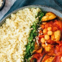 Eggplant and tomato pan with chickpeas