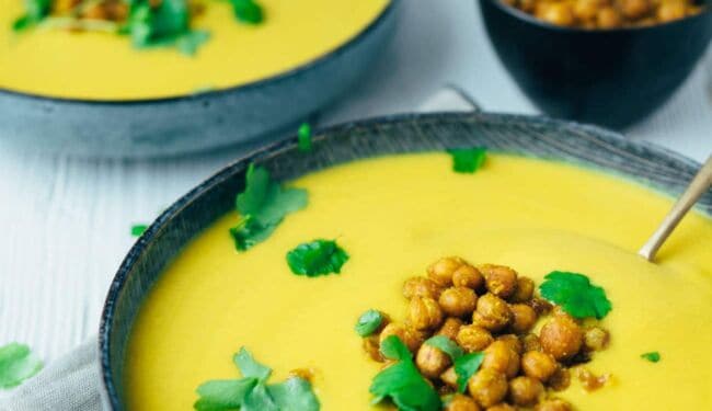 Butternut squash soup with crispy chickpeas