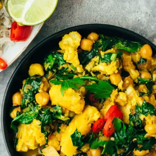 simple cauliflower curry with spinach