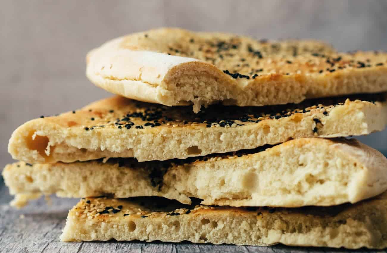 Make vegan flatbread yourself - How To — VEGANE VIBES
