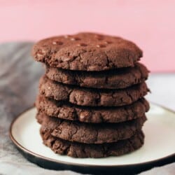 Tahini chocolate cookies