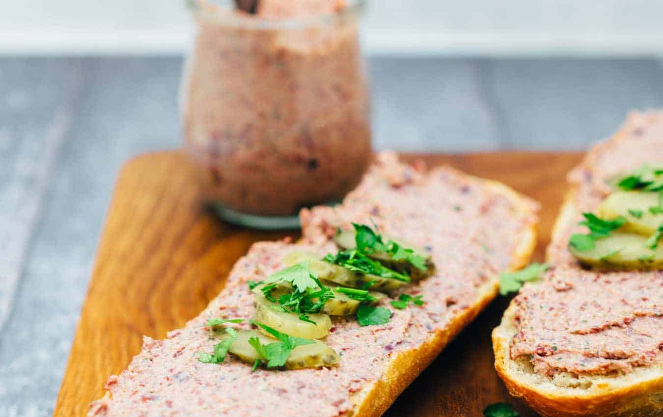 Vegan spread liver sausage style (10 minutes)