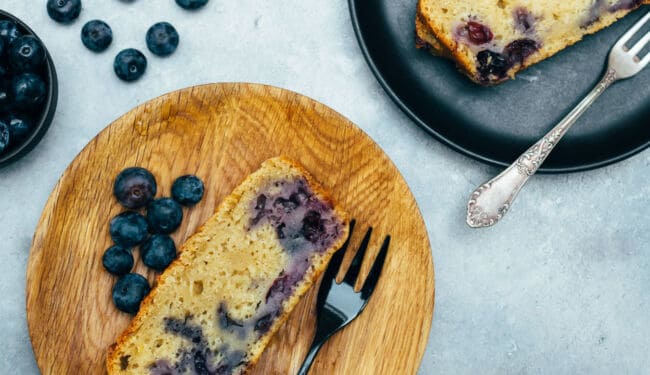 Simple vegan blueberry pie