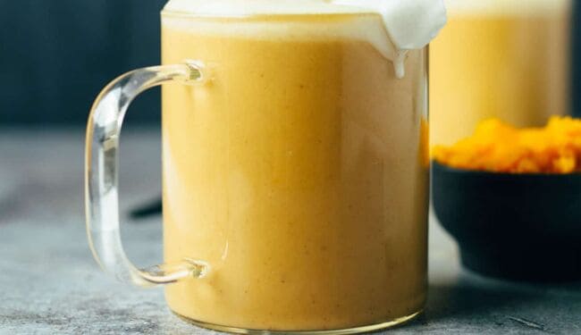 vegan Pumpkin Spice Latte (4 ingredients)