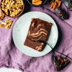 Date caramel slices (3 ingredients) vegan + gluten-free