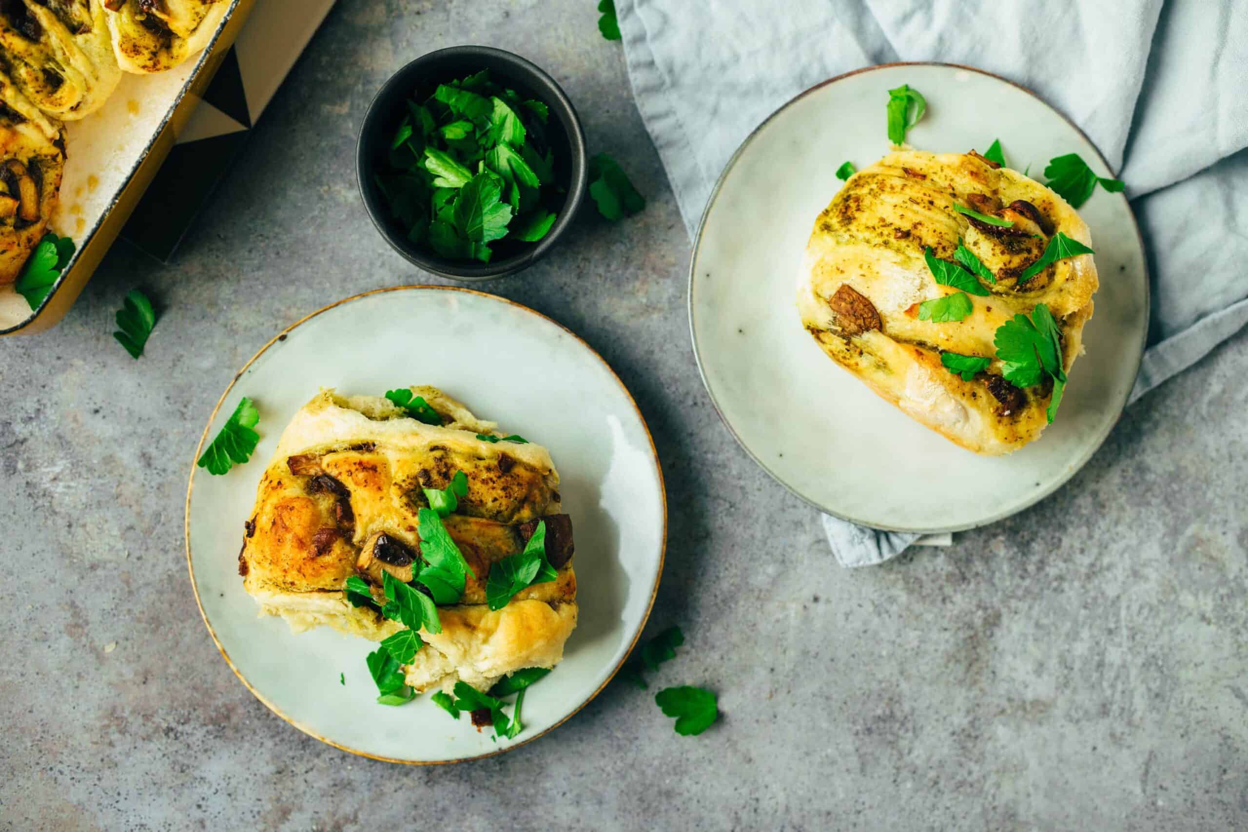 Pizza rolls with pesto and mushrooms