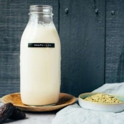 Hemp milk (vegan)