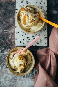 Salted Caramel Eiscreme (mit und ohne Eismaschine)