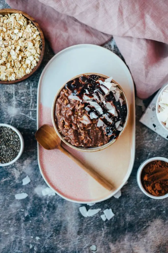 Coconut Chocolate Overnight Oats