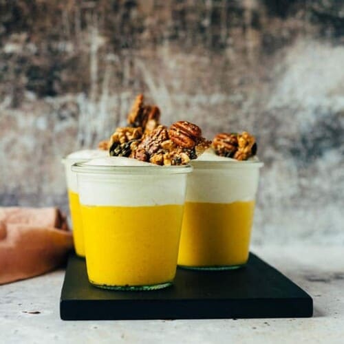 Pumpkin mousse with nut brittle (vegan)