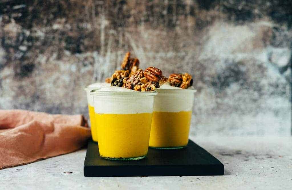 Pumpkin mousse with nut brittle (vegan)