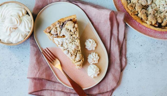 Classic vegan apple pie grandma's style