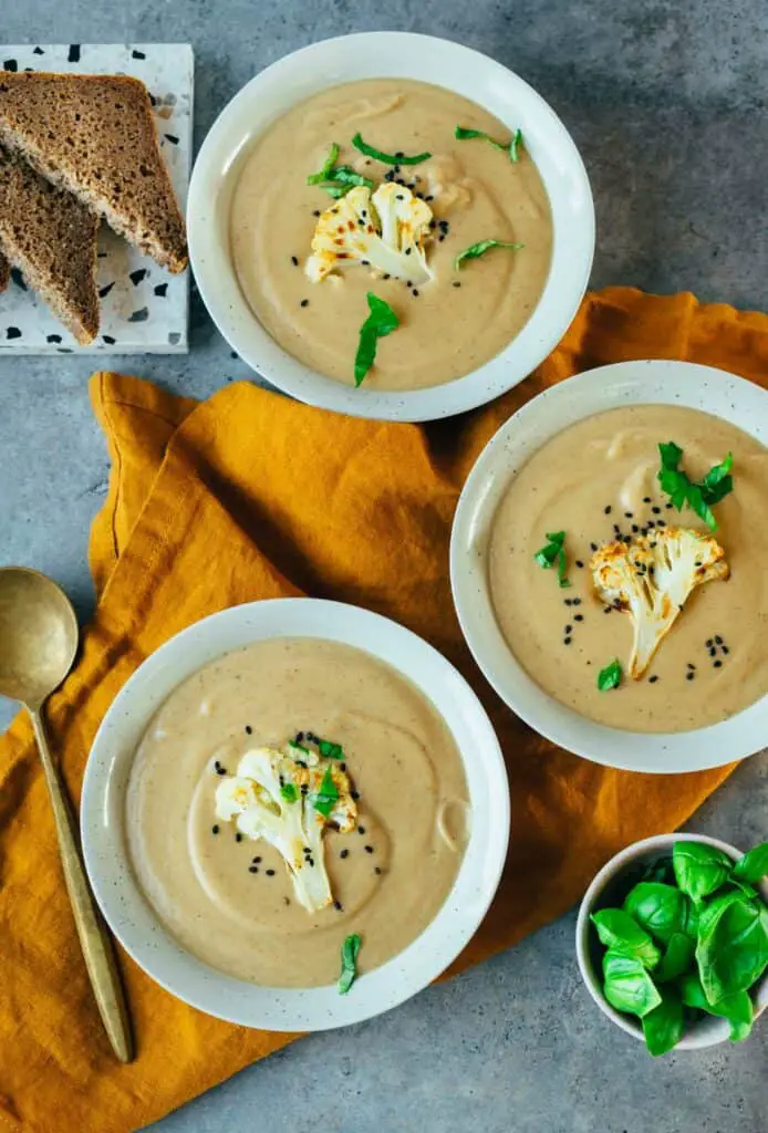 Cauliflower soup (vegan + gluten-free)