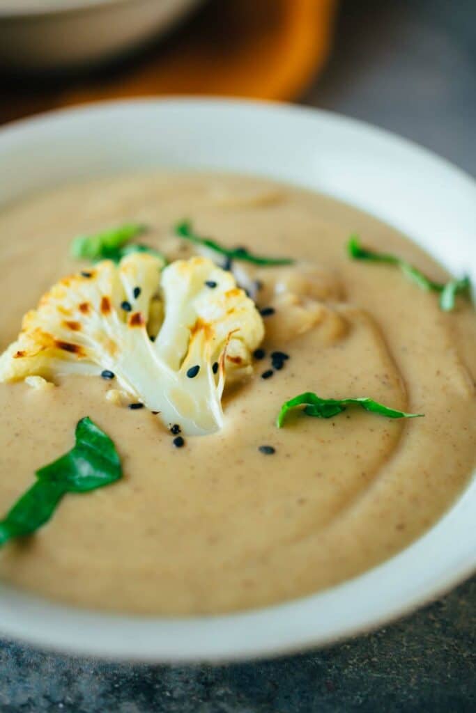 Cauliflower soup (vegan + gluten-free)