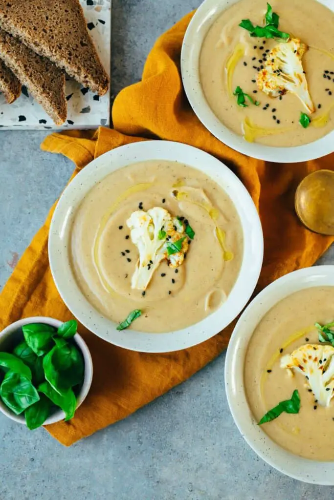 Cauliflower soup (vegan + gluten-free)