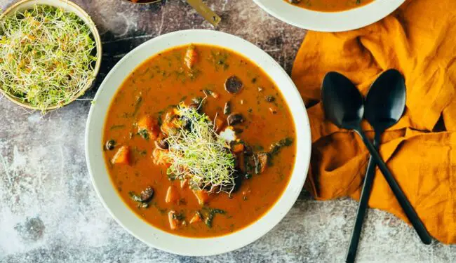 Hearty stew with butternut squash and black beans