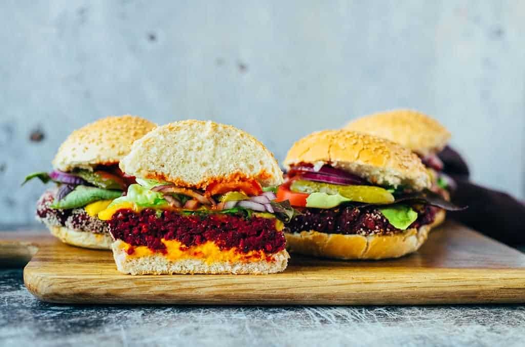 Protein burger with beetroot