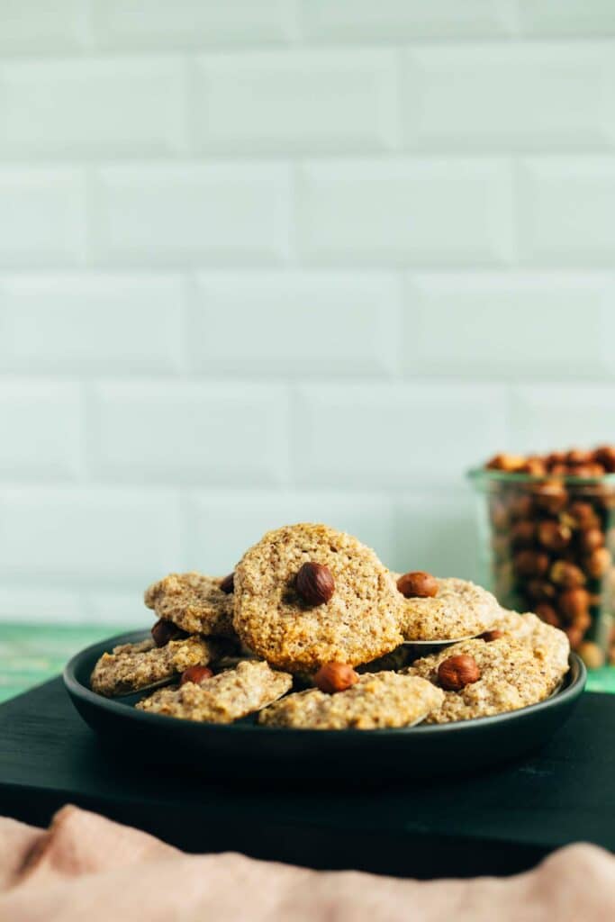 Vegan hazelnut macaroons