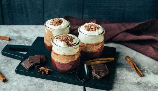 Gingerbread mousse with mulled wine cherries (vegan & gluten-free)