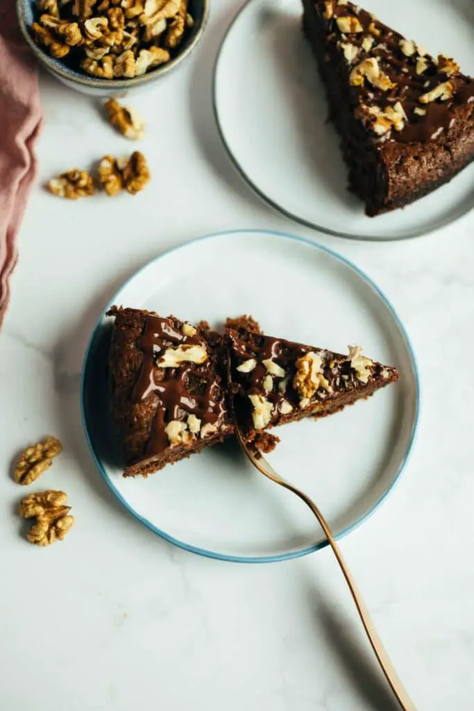 Swiss walnut chocolate cake (gluten free)