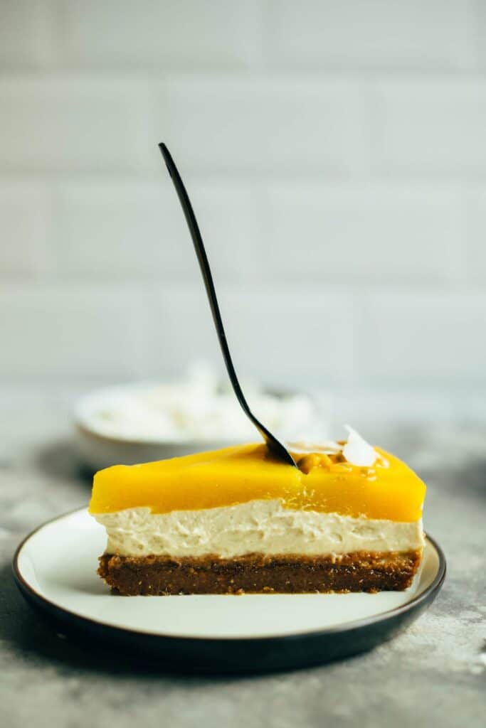 Mango cheesecake cake without baking (oil free)