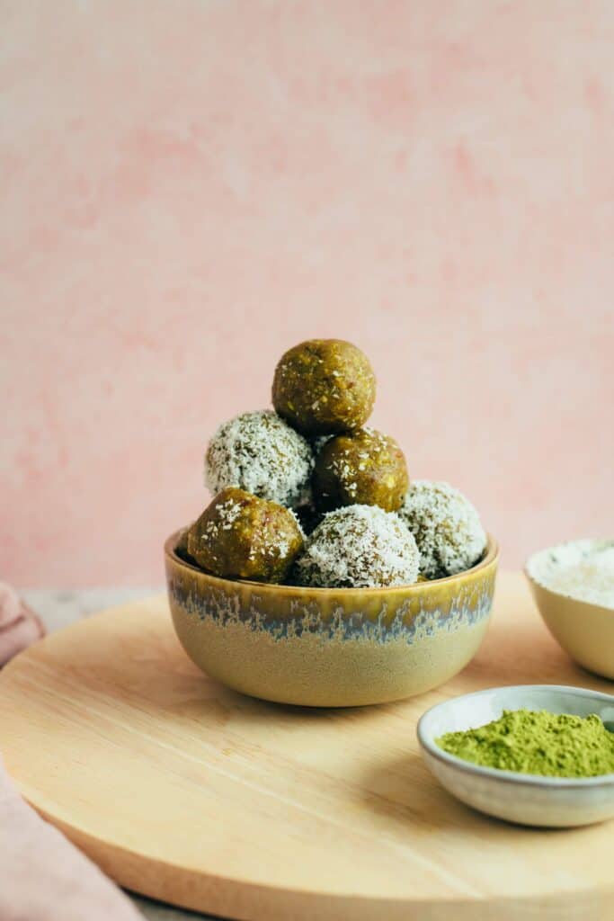 Banana Matcha Bliss Balls (15 minutes)  