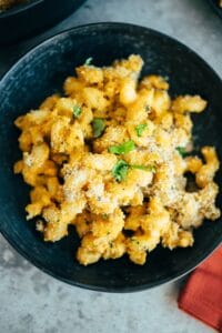 Veganes Mac and Cheese überbacken (50 Minuten)