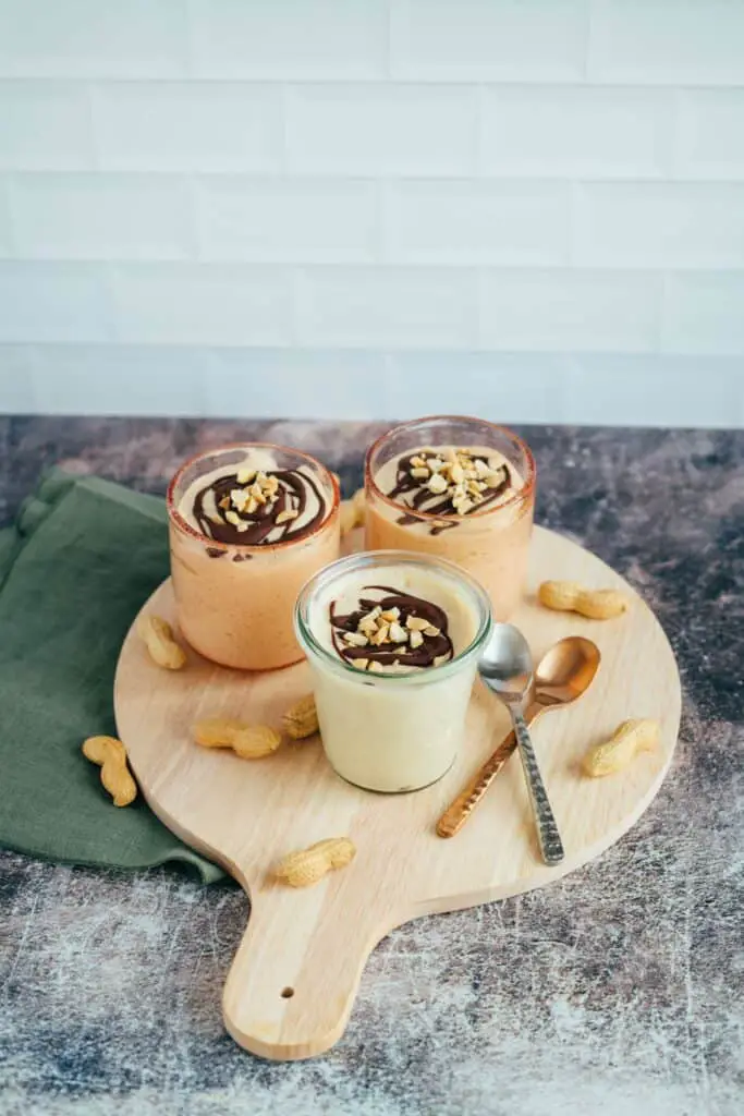 Fluffy peanut mousse (vegan & gluten-free)