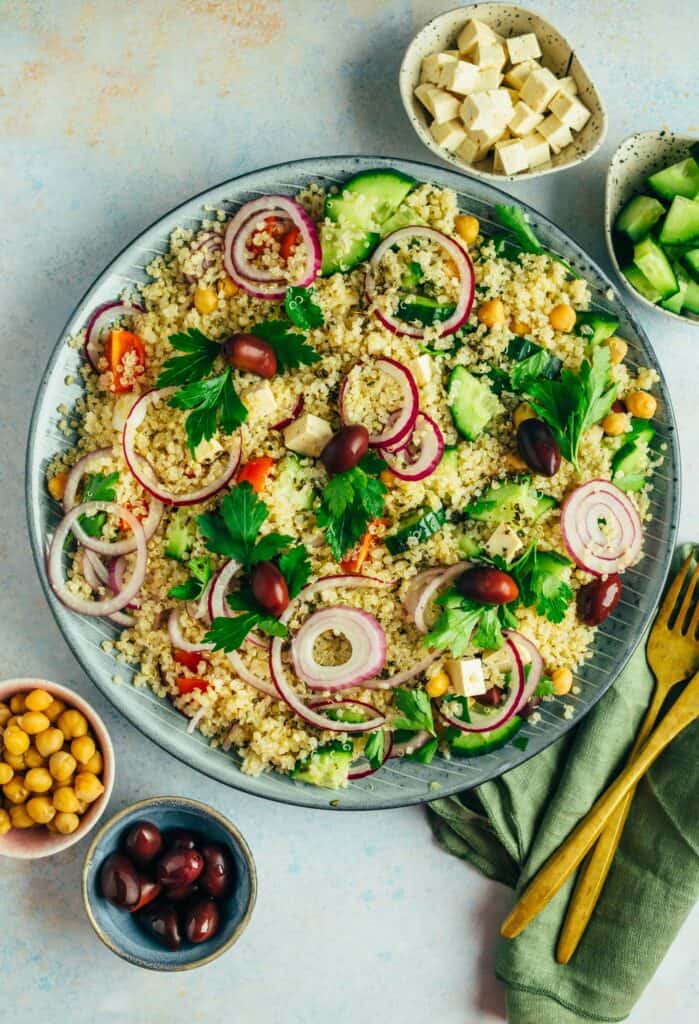 Greek salad with quinoa