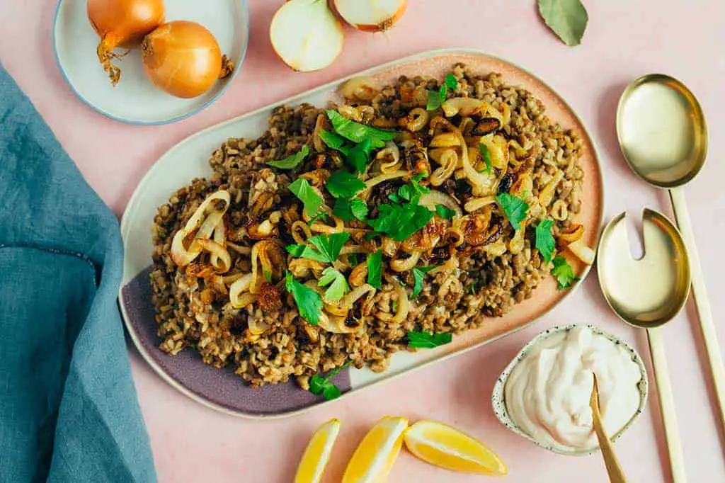 Mujaddara with caramelized onions (vegan & gluten free) recipe