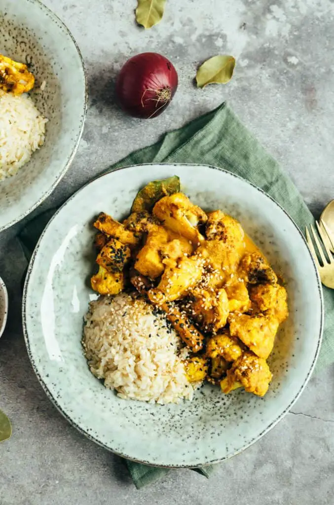 Tofu in Kolhapuri sauce (vegan &amp; gluten-free)