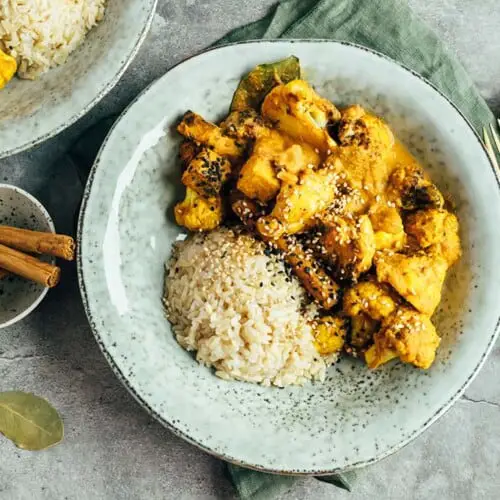 Tofu in Kolhapuri sauce (vegan & gluten-free)