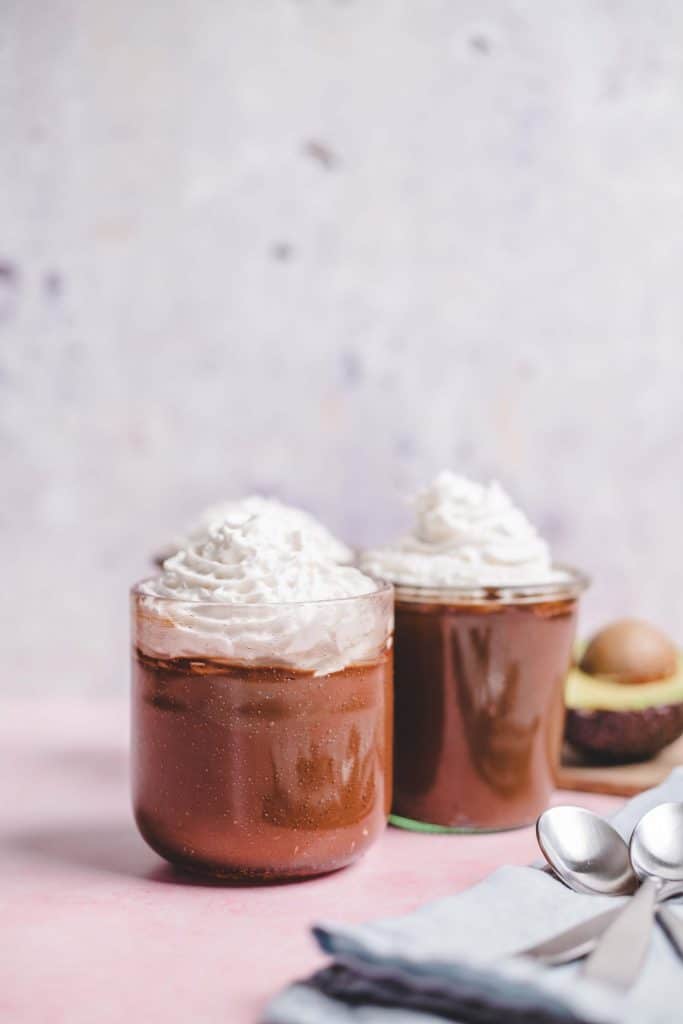 Avocado chocolate mousse (7 ingredients)