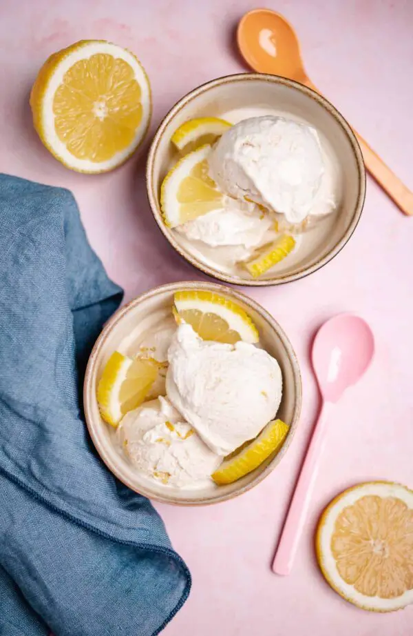 vegan lemon ice cream (with and without ice cream maker) — VEGANE VIBES