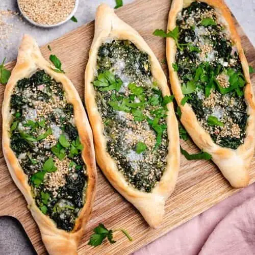 Pide with spinach and feta (vegan & gluten-free)