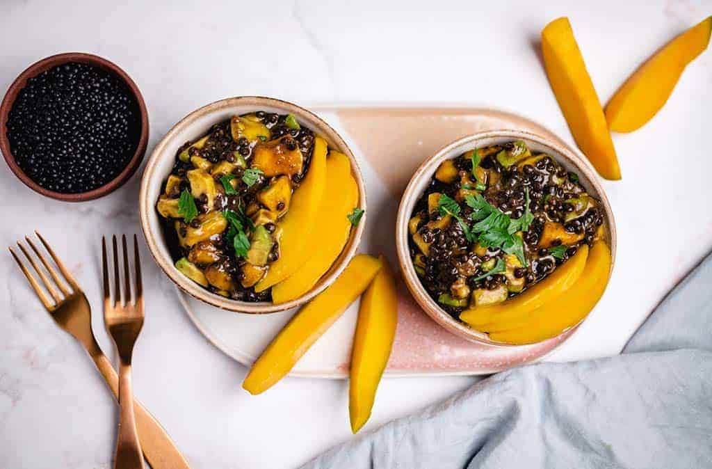 Salad with beluga lentils, avocado and mango (v & gf)
